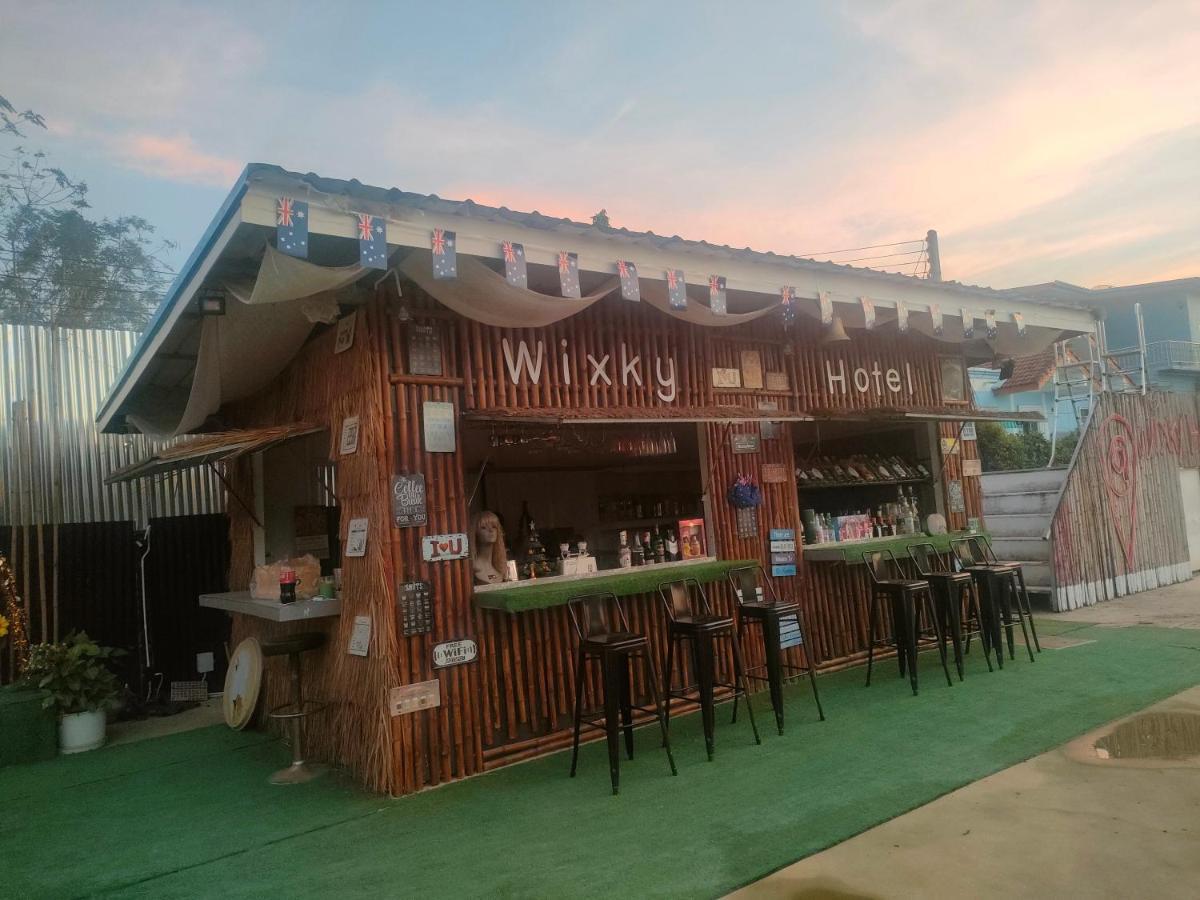 Wixky Hotel 농카이 외부 사진
