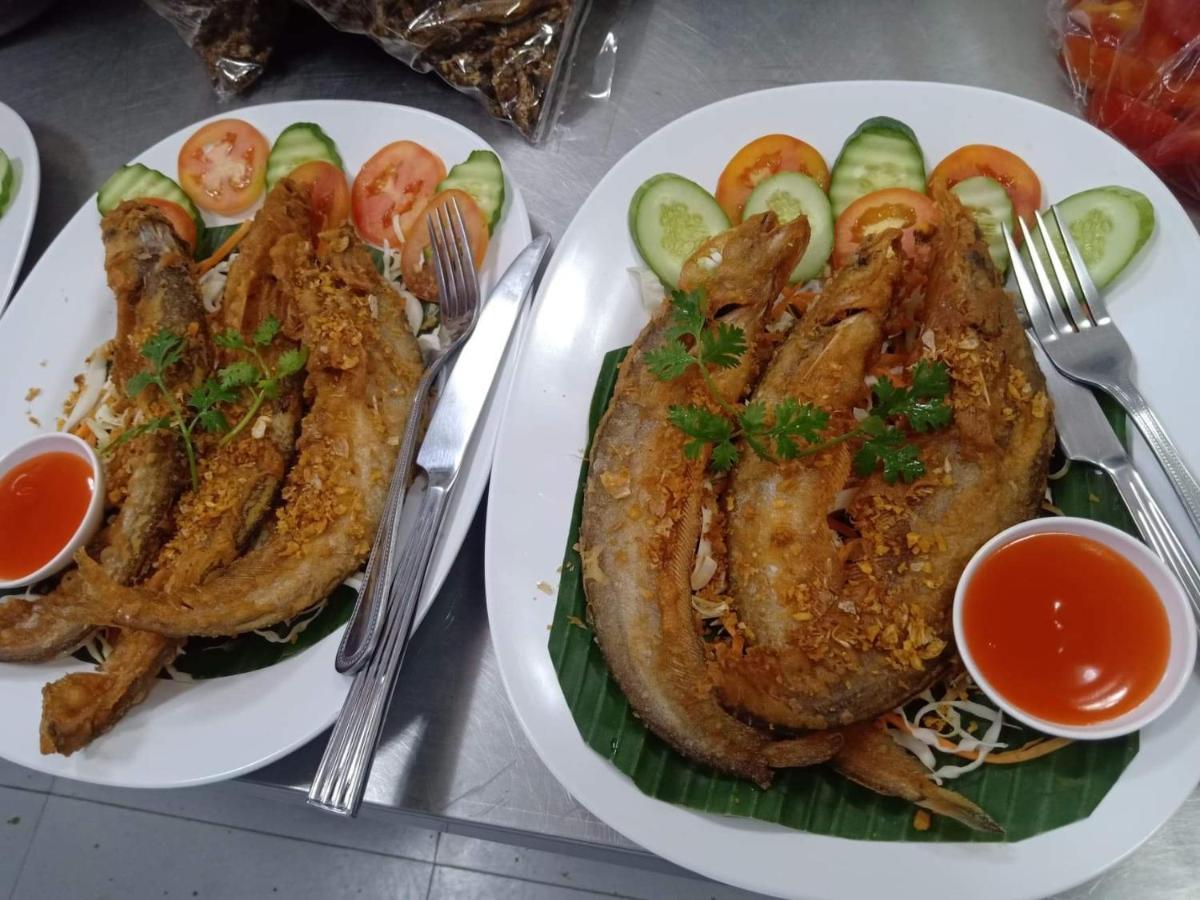 Wixky Hotel 농카이 외부 사진