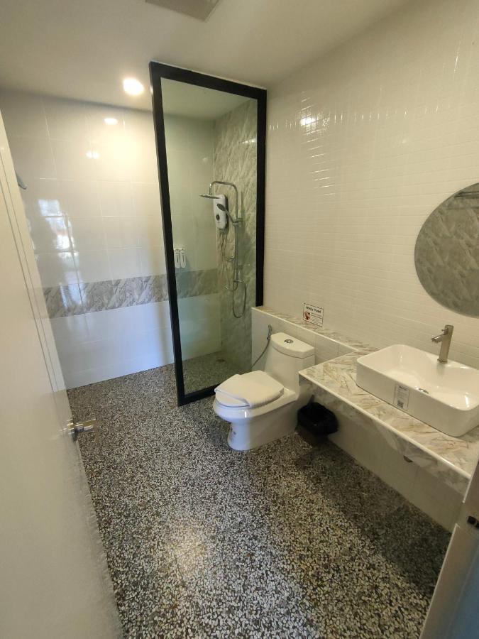 Wixky Hotel 농카이 외부 사진