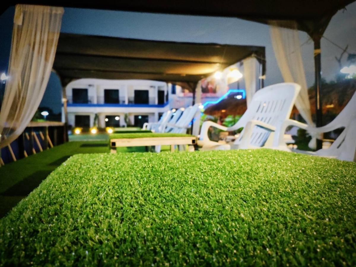Wixky Hotel 농카이 외부 사진