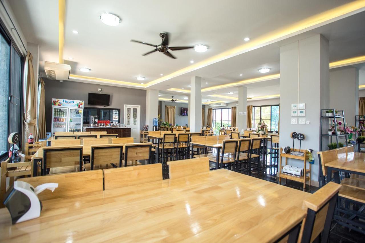 Wixky Hotel 농카이 외부 사진